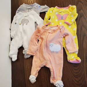 Lot of 4 Carter's NB Girls O mo Zip Rompers Stripes, Elegant, Sheep‎ & Butterfly